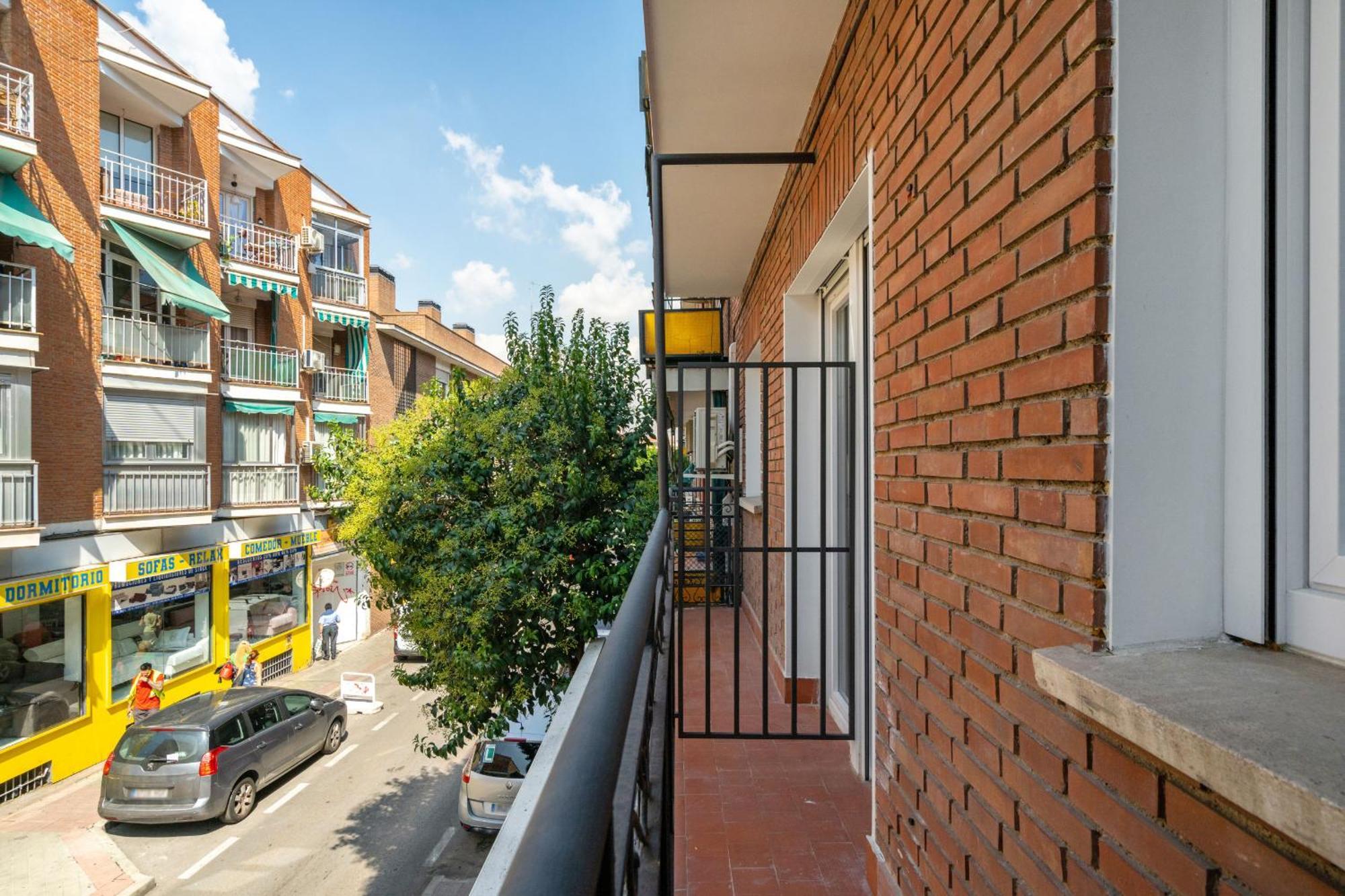 Madriver Apartamentos Reformados Con Parking Gratuito Exteriör bild
