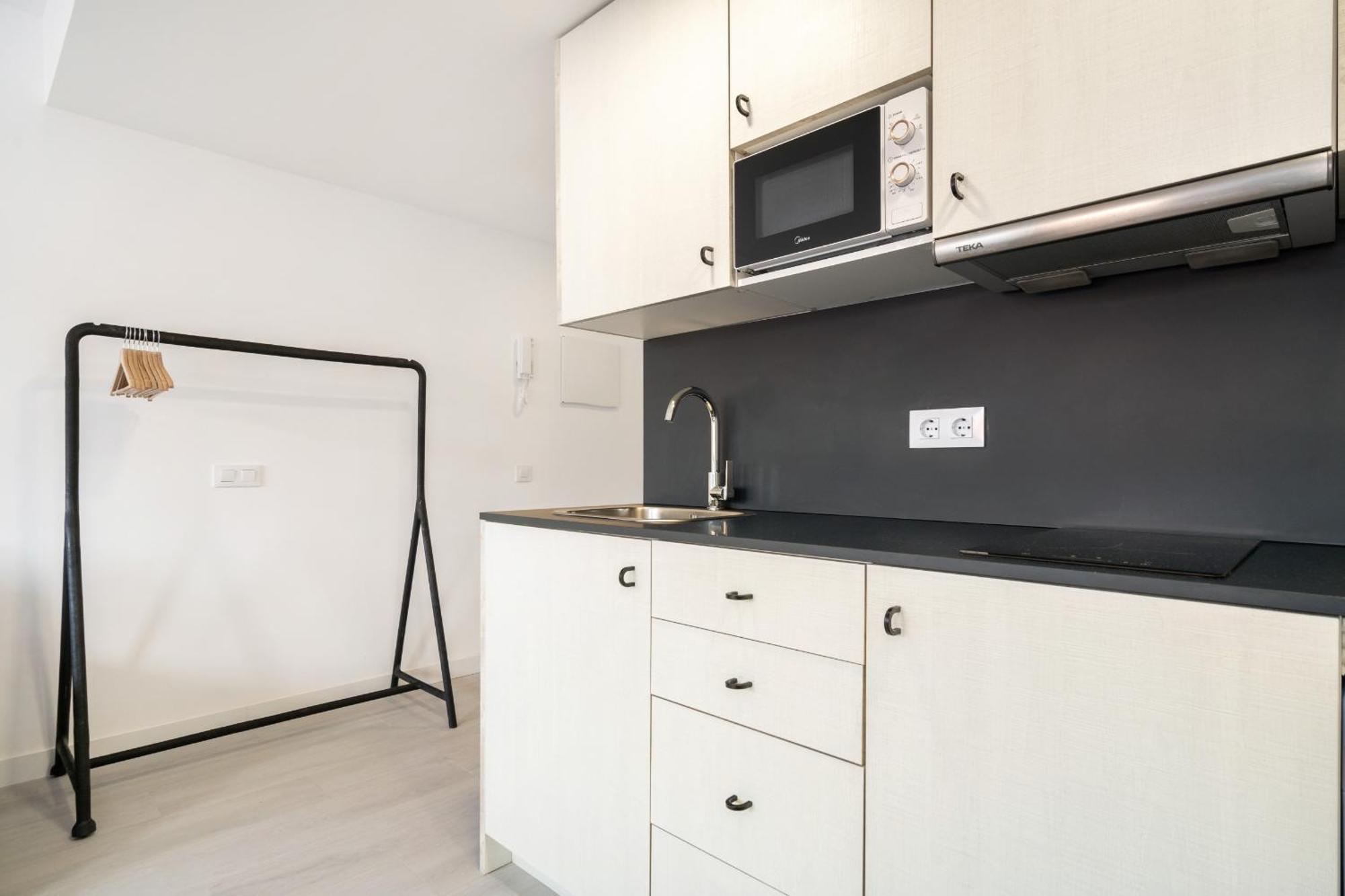 Madriver Apartamentos Reformados Con Parking Gratuito Exteriör bild