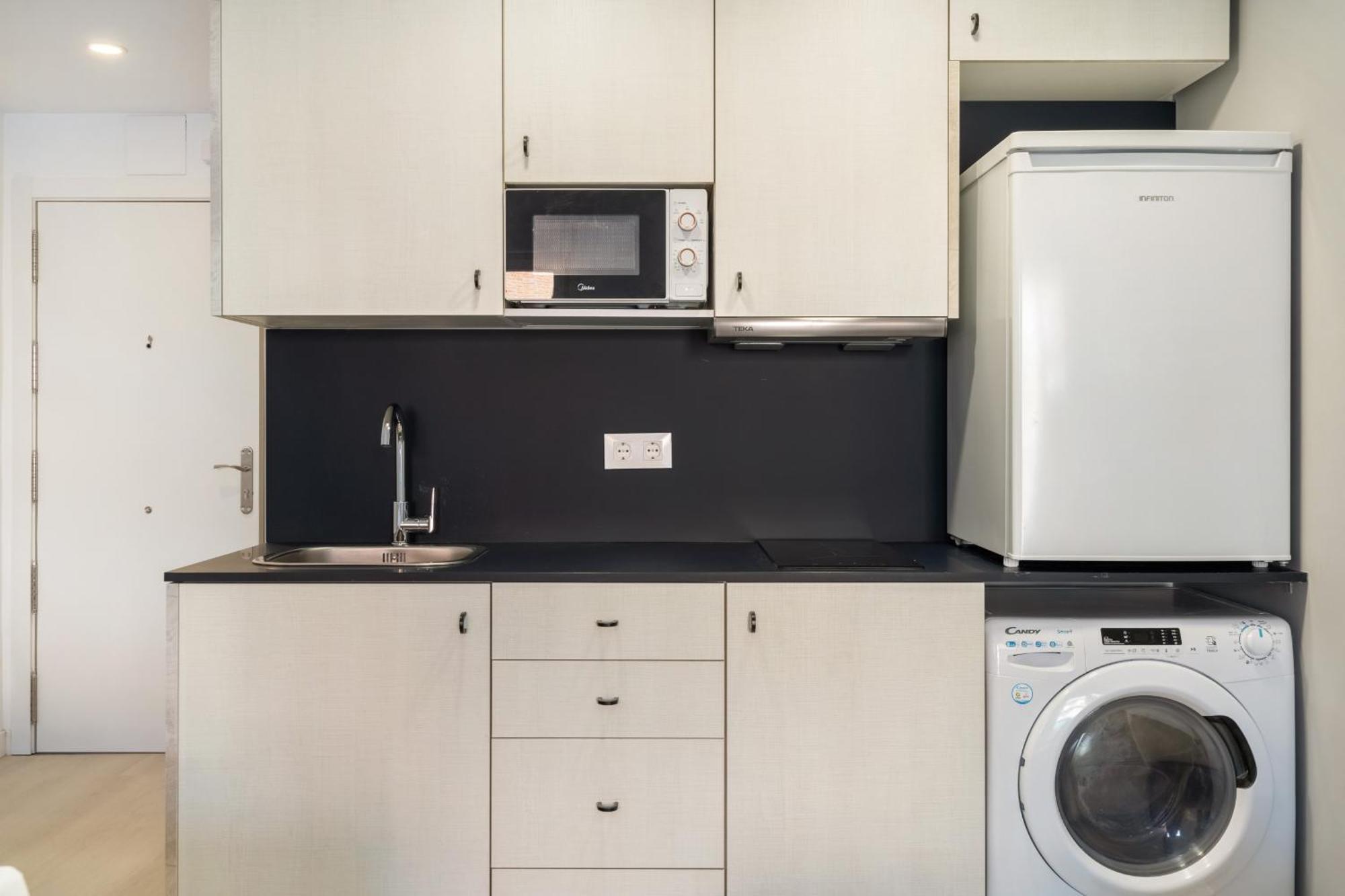 Madriver Apartamentos Reformados Con Parking Gratuito Exteriör bild