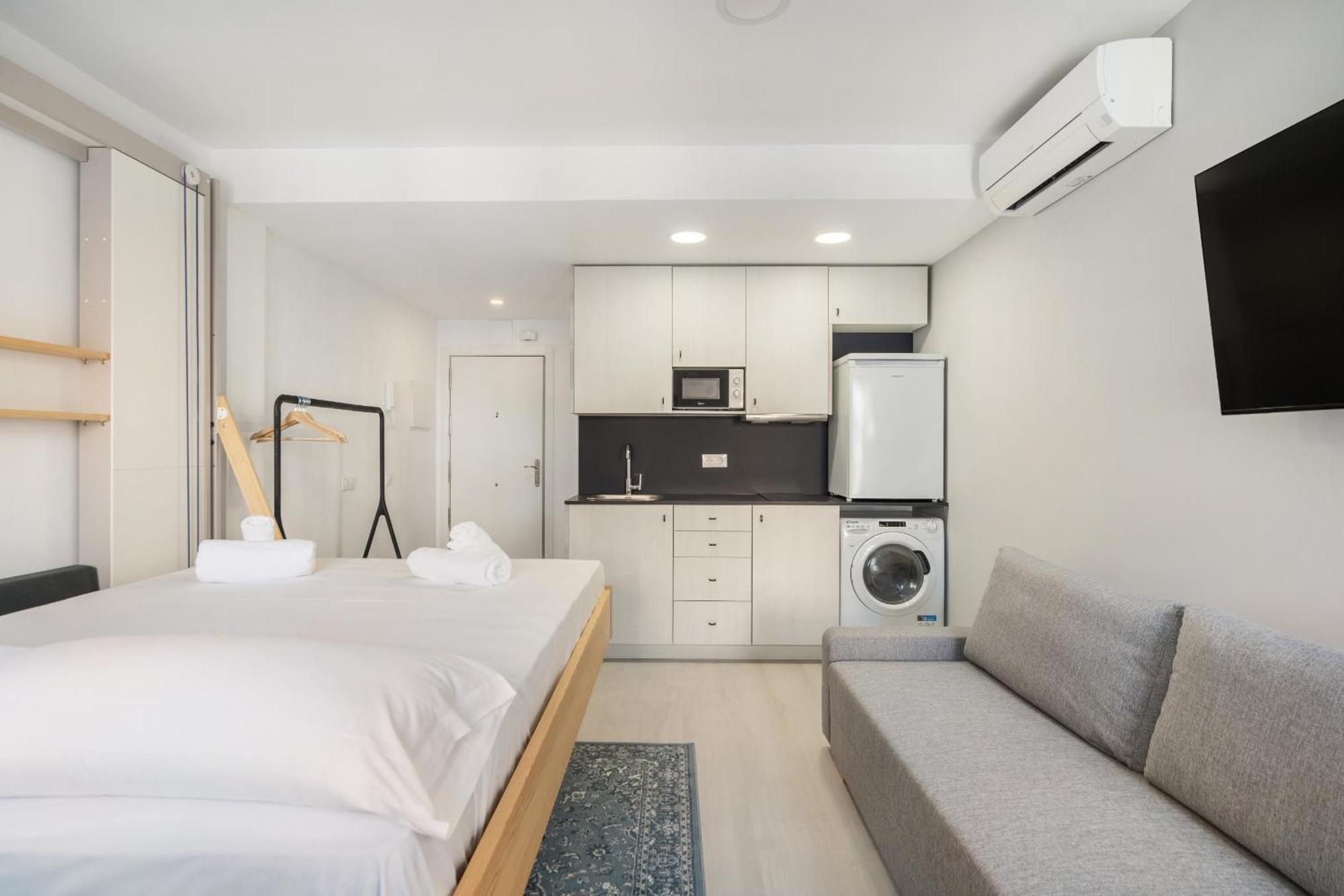 Madriver Apartamentos Reformados Con Parking Gratuito Exteriör bild