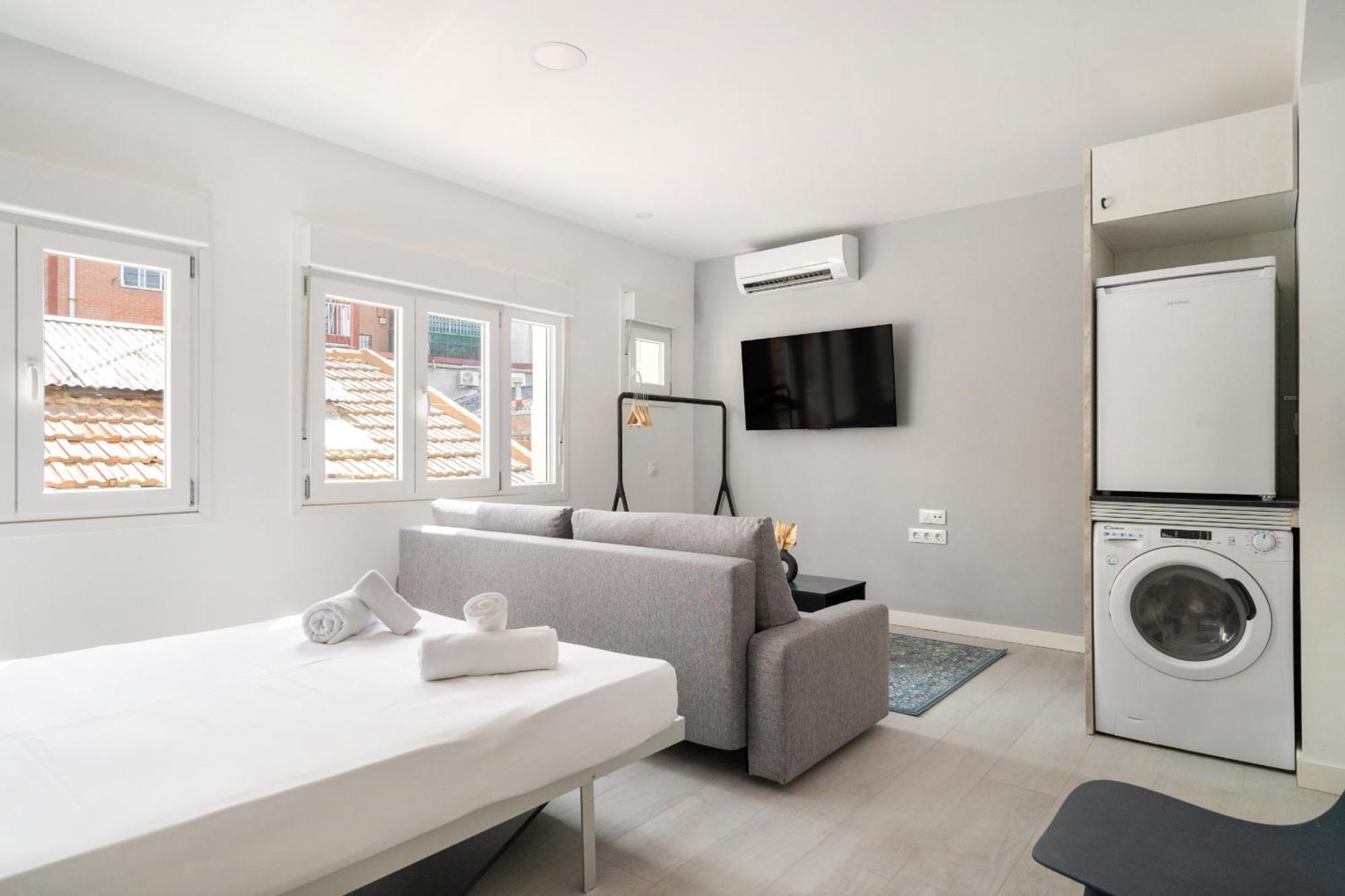Madriver Apartamentos Reformados Con Parking Gratuito Exteriör bild