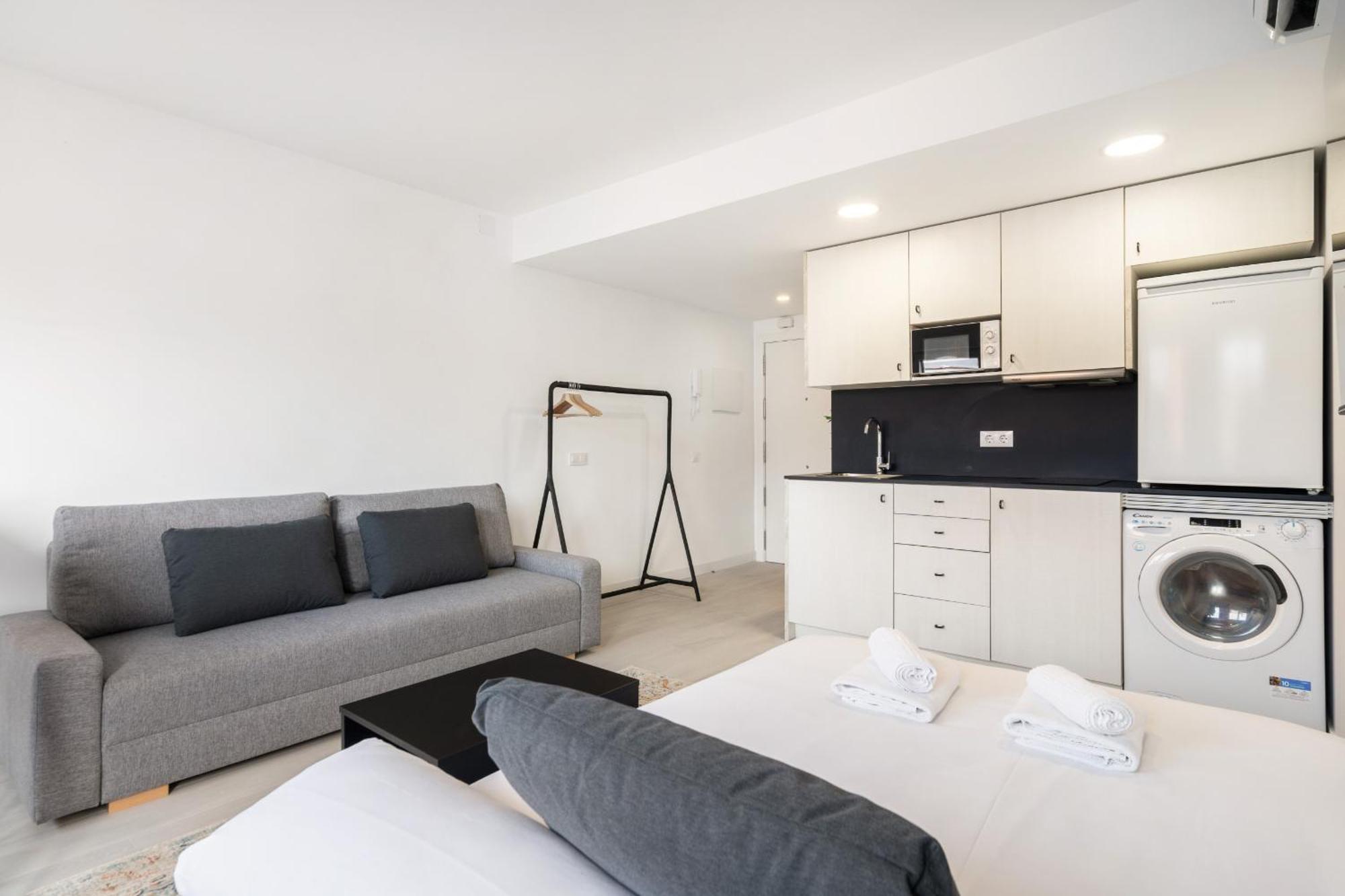 Madriver Apartamentos Reformados Con Parking Gratuito Exteriör bild