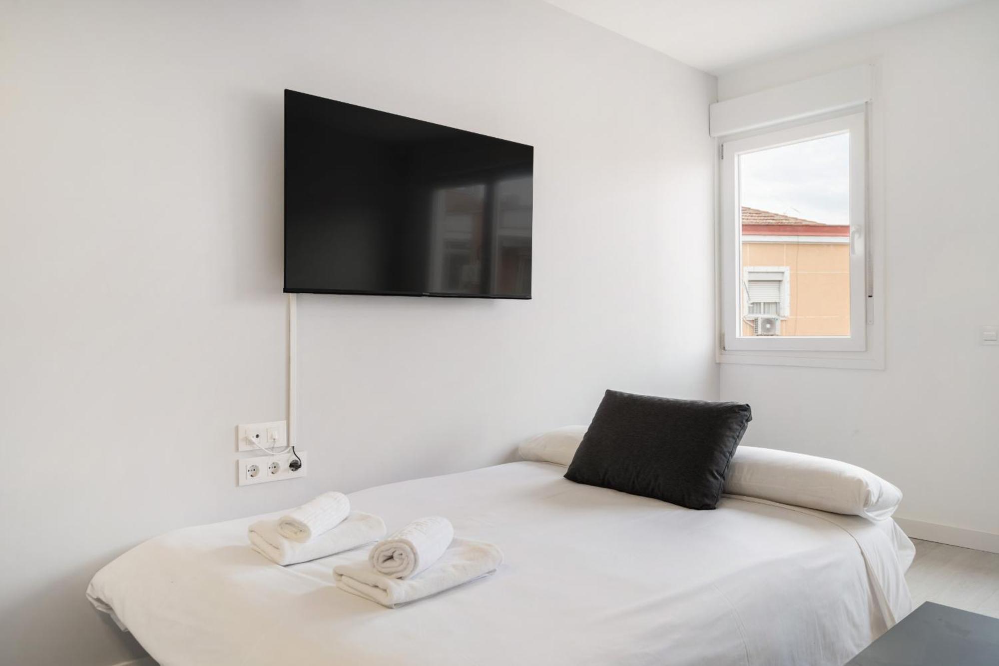 Madriver Apartamentos Reformados Con Parking Gratuito Exteriör bild