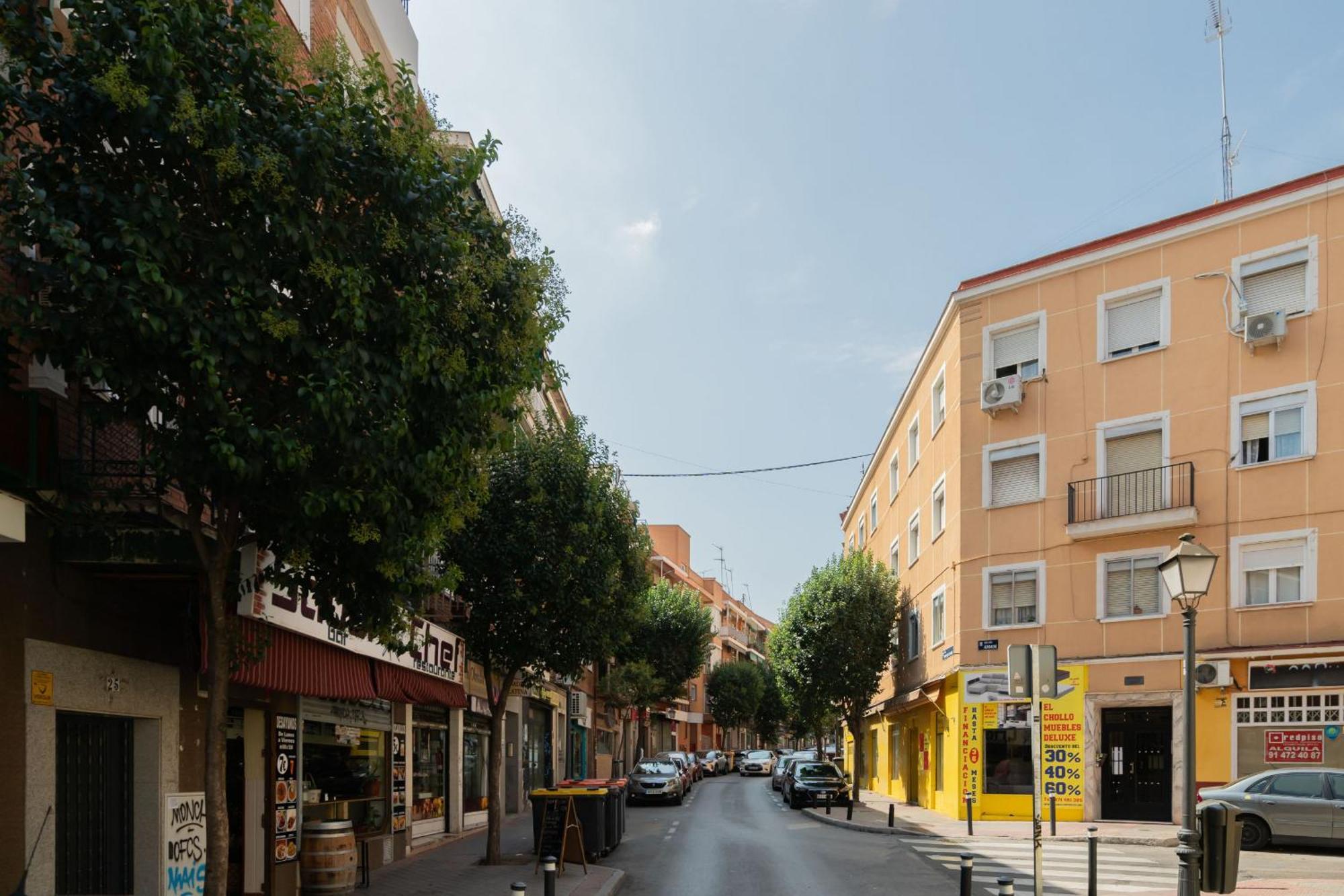 Madriver Apartamentos Reformados Con Parking Gratuito Exteriör bild