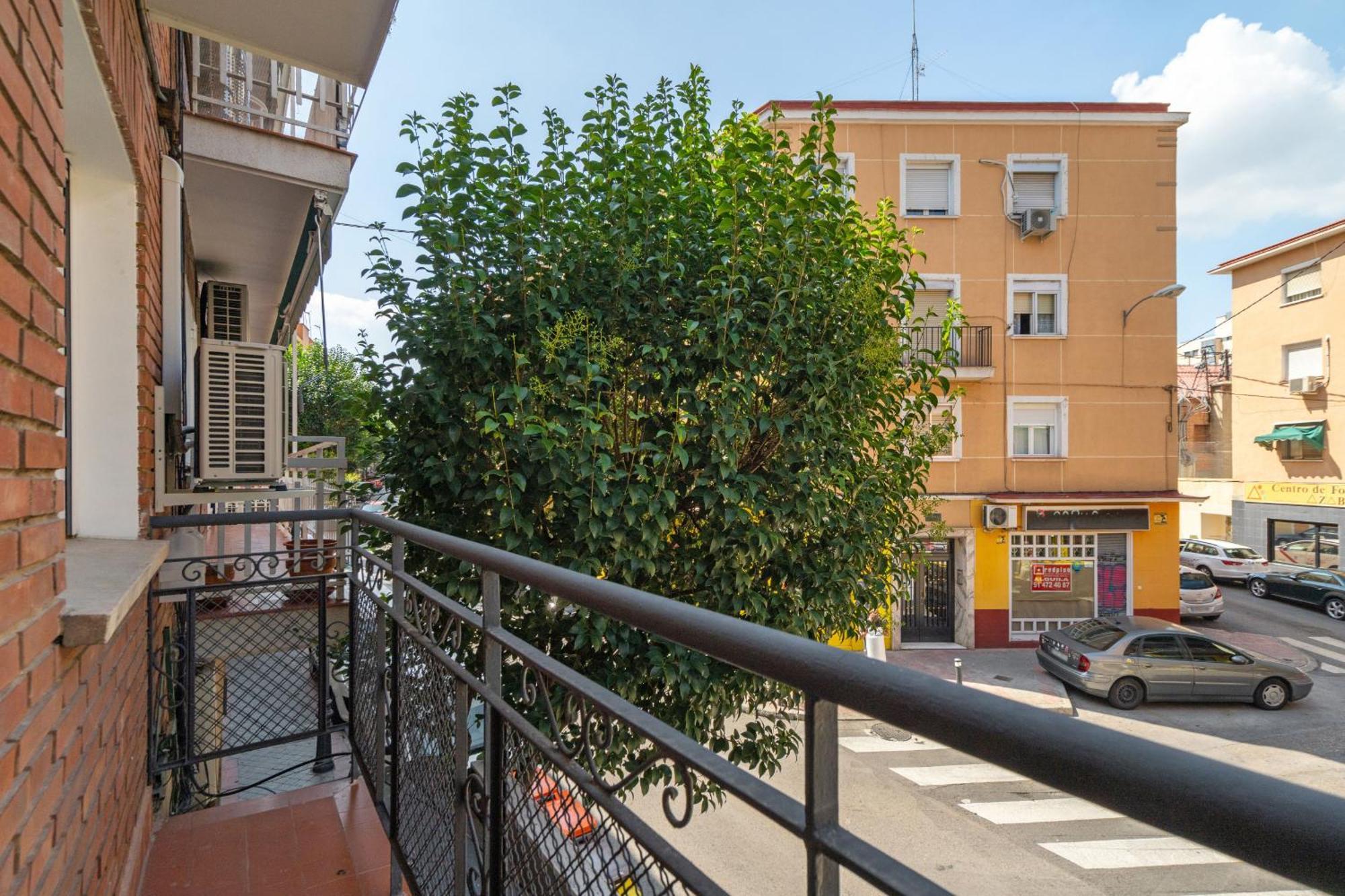 Madriver Apartamentos Reformados Con Parking Gratuito Exteriör bild