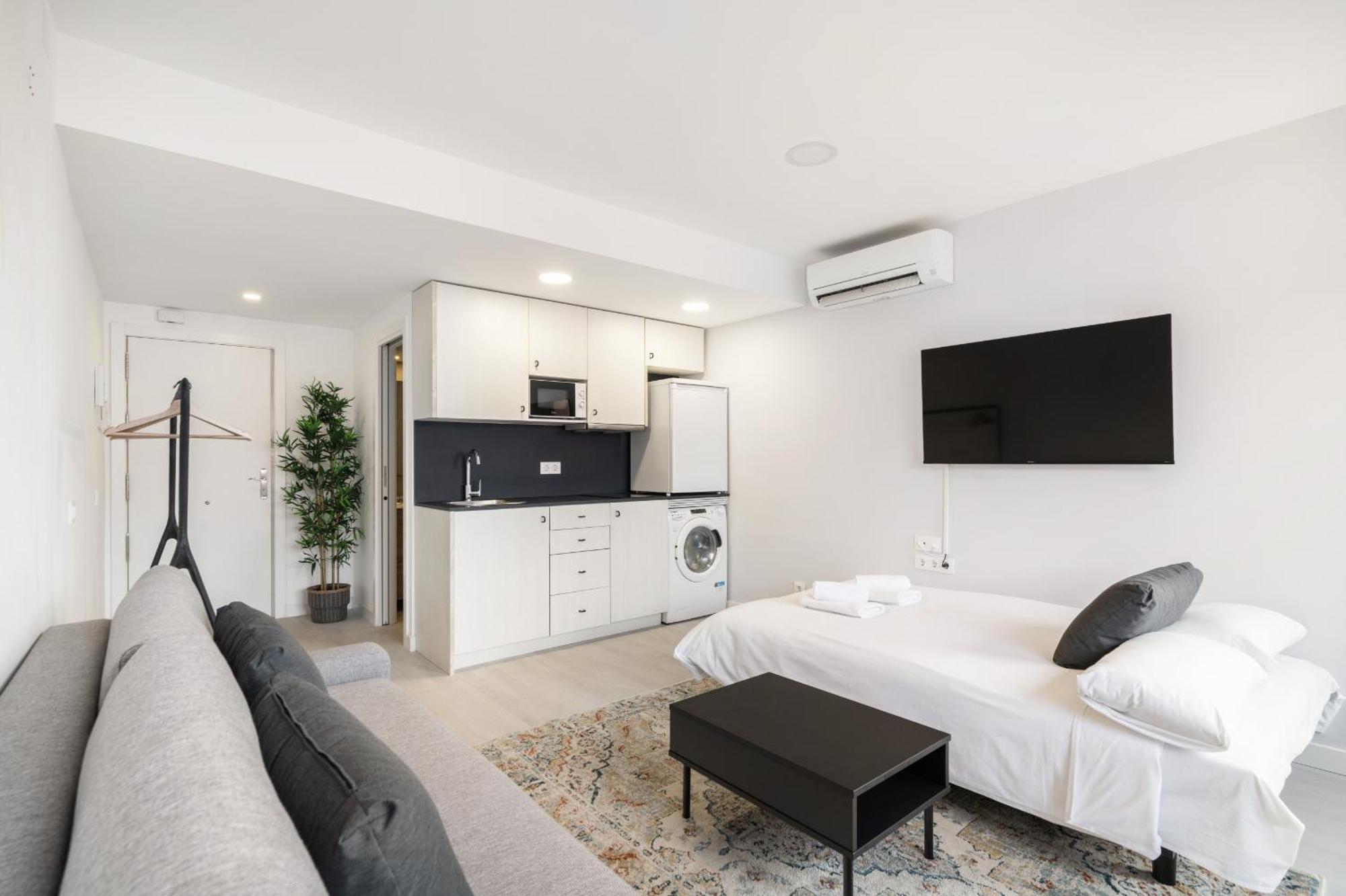 Madriver Apartamentos Reformados Con Parking Gratuito Exteriör bild
