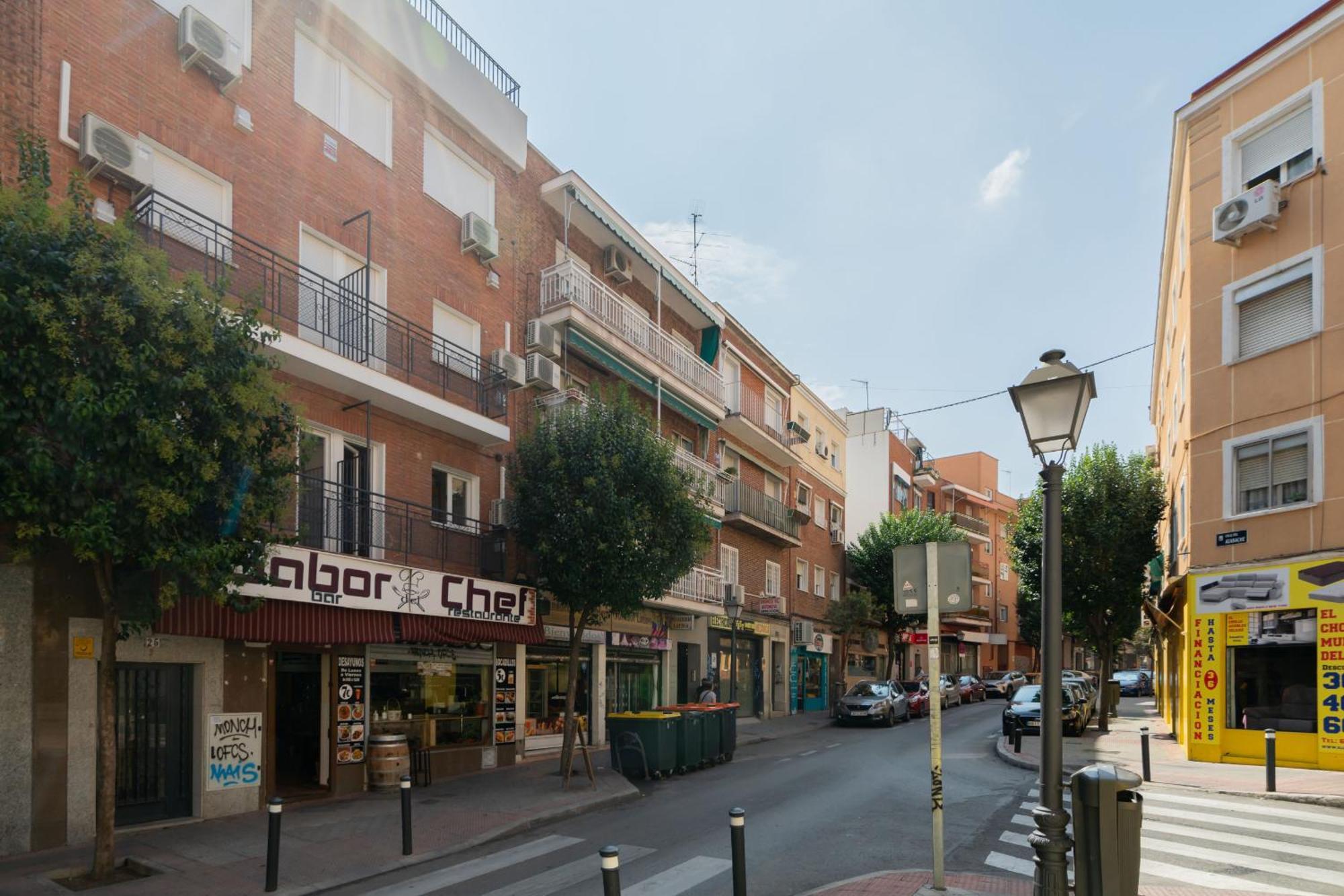 Madriver Apartamentos Reformados Con Parking Gratuito Exteriör bild